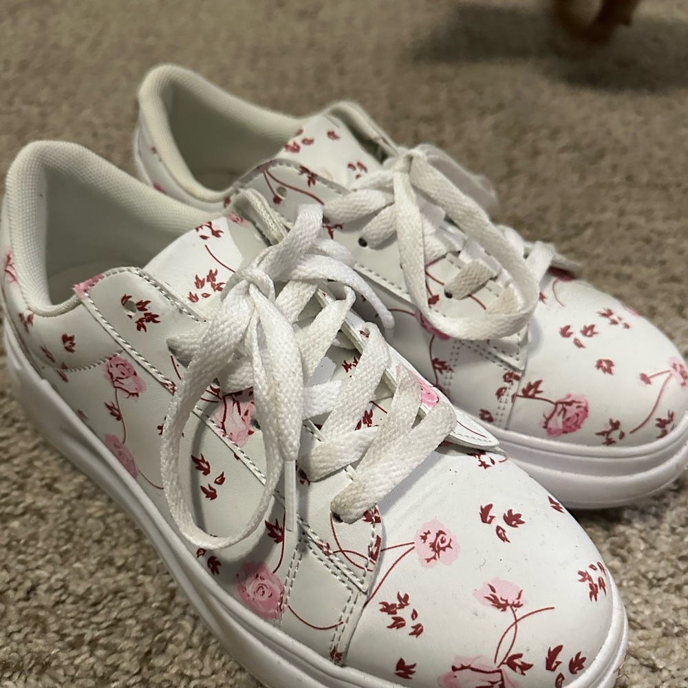 Floral White Sneakers for Women - Picture 4 of 8